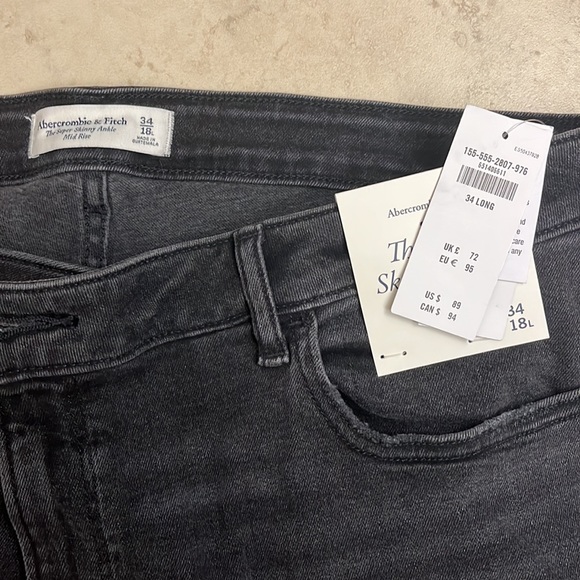 NWT Abercrombie Jeans - Picture 5 of 5